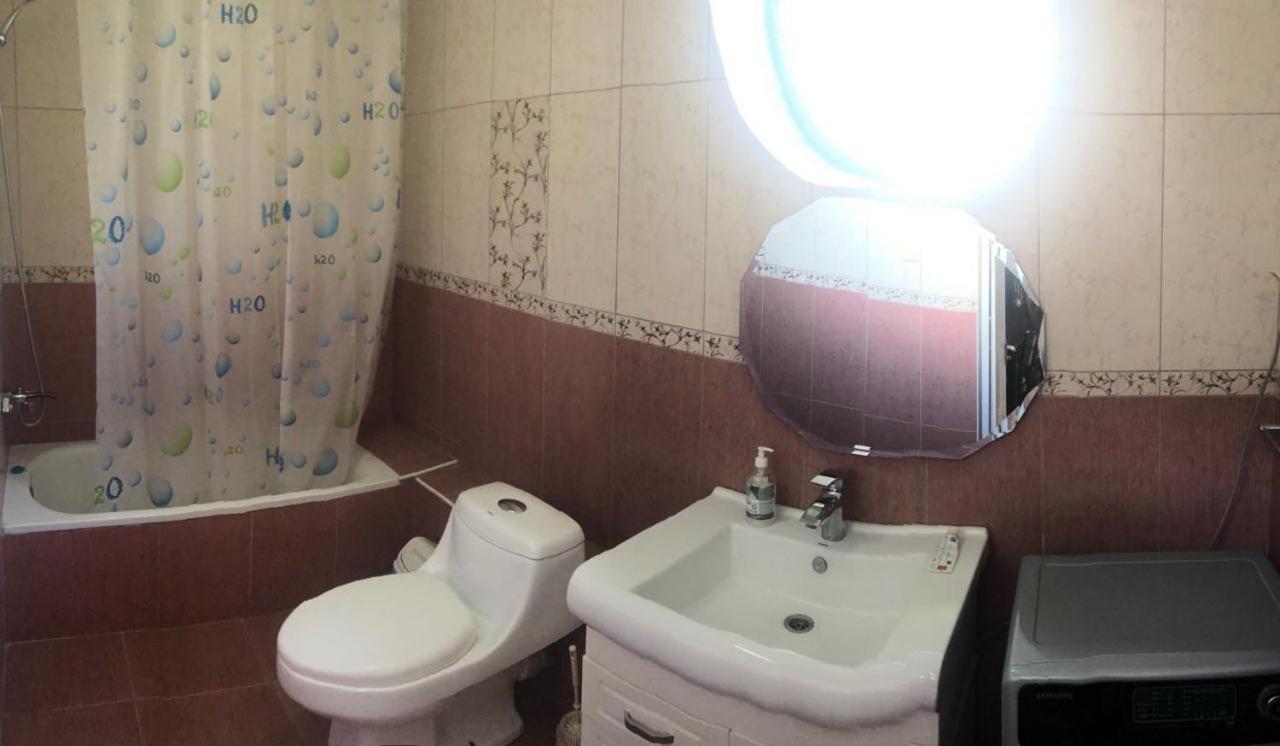 Rodem House Hostel บิชเคก ภายนอก รูปภาพ
